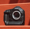 Novinka: Canon EOS R1
